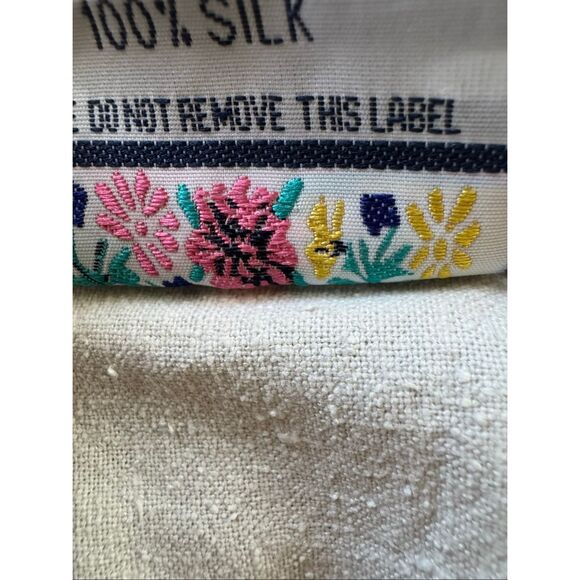 Details Express M women’s vintage 90s cream 100% silk button up blouse short sle - Picture 3 of 3